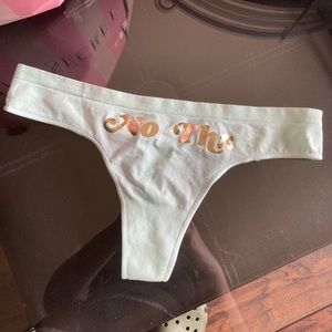 3/$15 PINK VS No Thx Thong Medium Undies